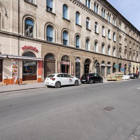 Life On The Blue Studio Budapest Exterior photo